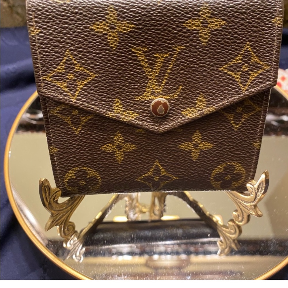 Louis Vuitton LV monogram wallet